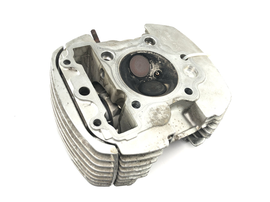 Yamaha XVS 650 4VR [1997] - Hlava válců hlava ventilu přední