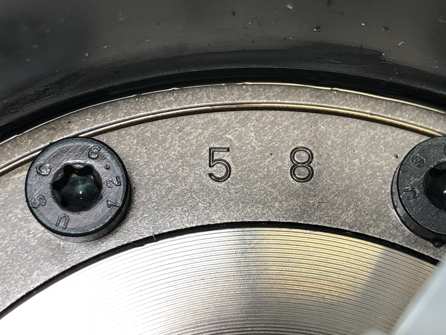 Ducati Monster SR2 800 M4 [2006] - setrvačník se startérem s volnoběžkou startovací spojkou volnoběžka