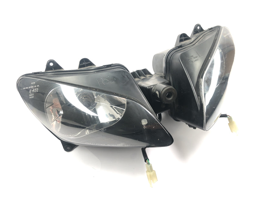 Yamaha YZF R1 RN04 [2001] - Přední světlomet přední světlomet