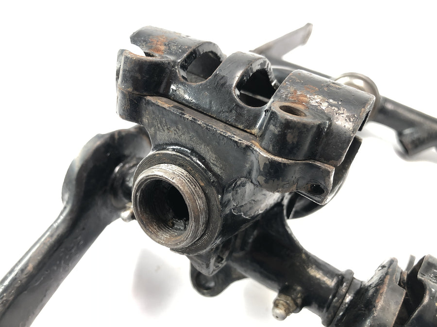 DKW NZ 250 [1938] - Svorky přední vidlice vpředu