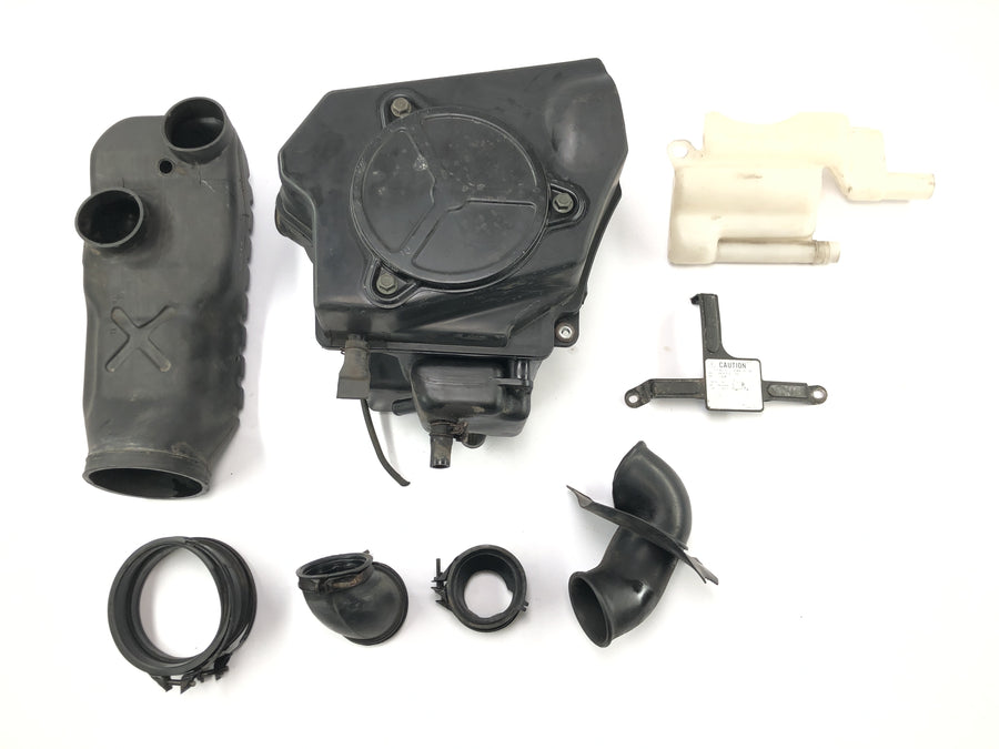 Honda XRV 750 Africa Twin RD04 [1990] - Airbox skříně vzduchového filtru