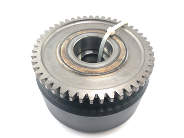 Honda CBR 900 RR Fireblade SC33 [2000] - setrvačník se startérem s volnoběžkou, alternátor startéru s volnoběžkou