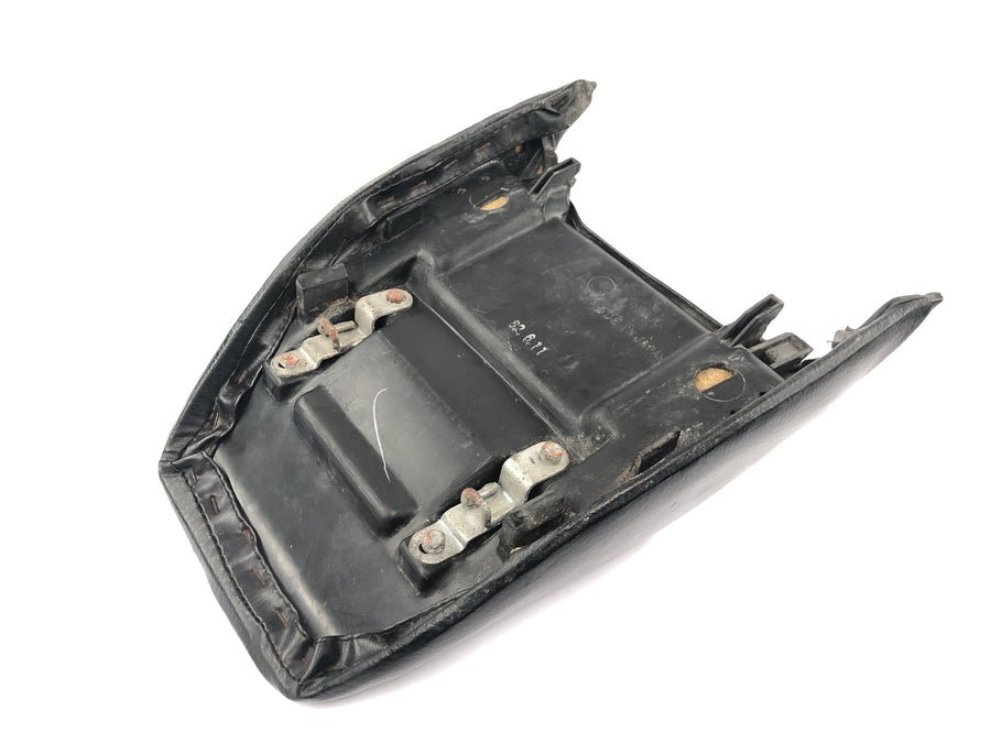 Kawasaki GPZ 1000 RX [1987] - sedadlo spolujezdce, podložka zadního sedadla