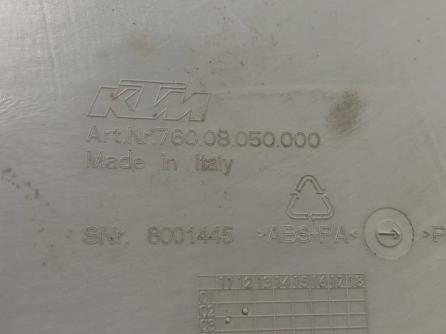 KTM Duke 690 A3 [2012] - Kapotáž levé strany nádrže
