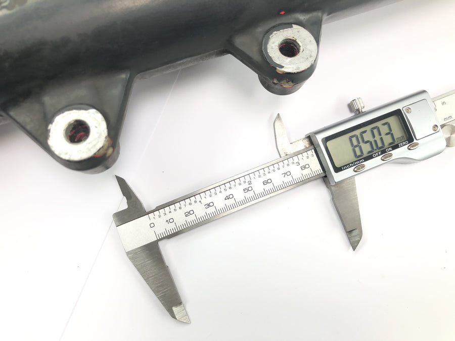 Suzuki GSX R 1100 GU74C [1987] - vidlice s osou teleskopická vidlice přední vidlice 41 mm