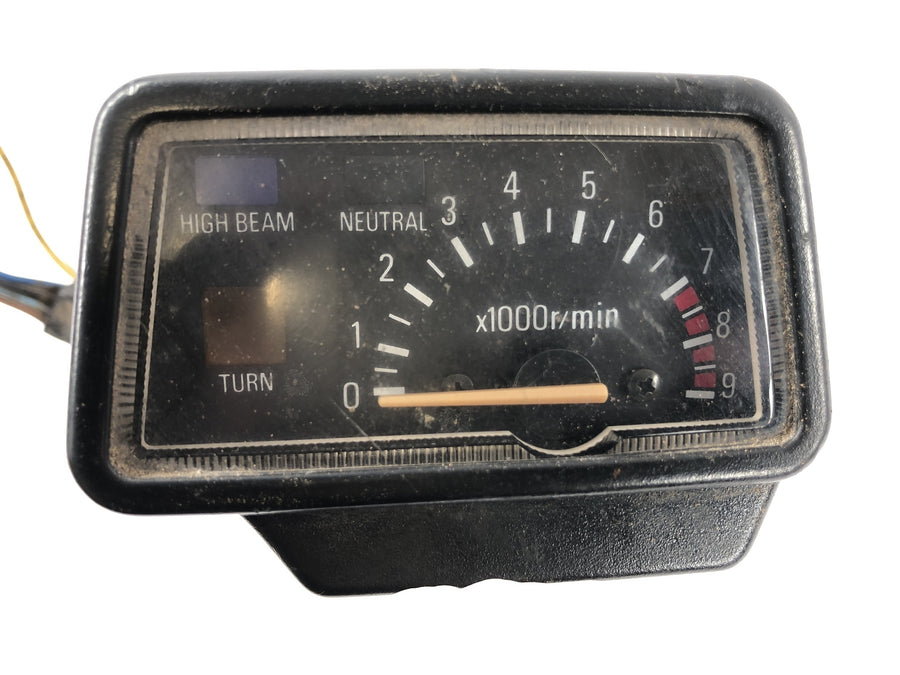 Yamaha XT 600 Zenere 34L [1985] - kokpitu Tachometer