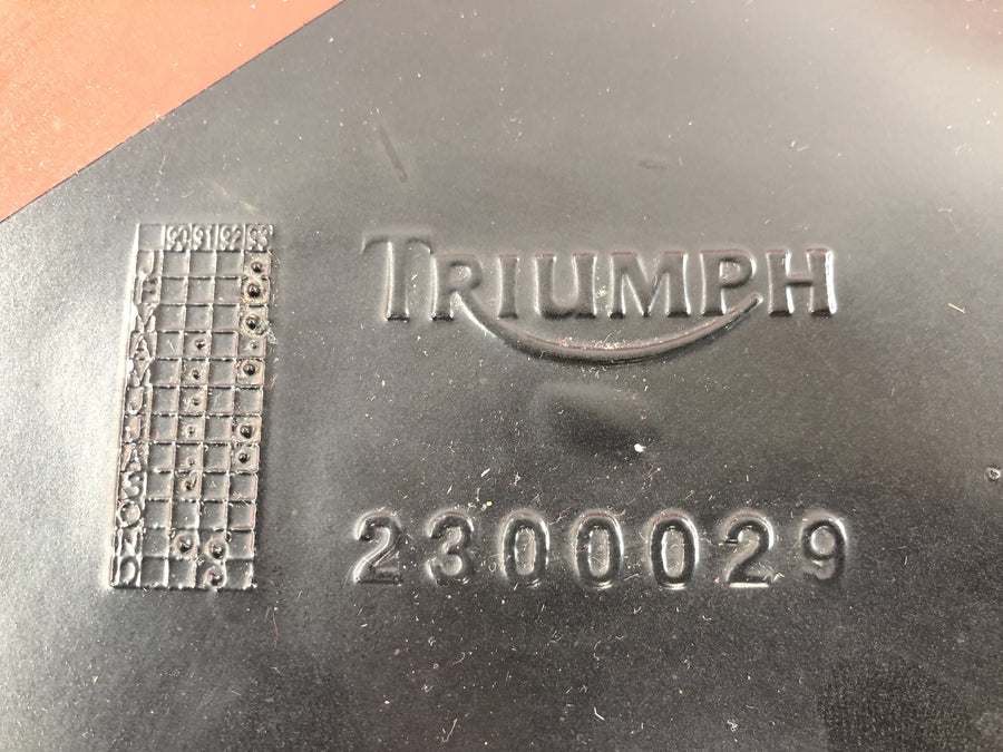 Triumph Daytona 1200 T300D [1994] - Pravá přední kapotáž