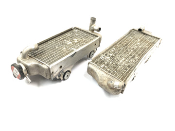 Suzuki RM Z 250 RJ41A [2007] - chladič vodního chladiče, pár levý a pravý