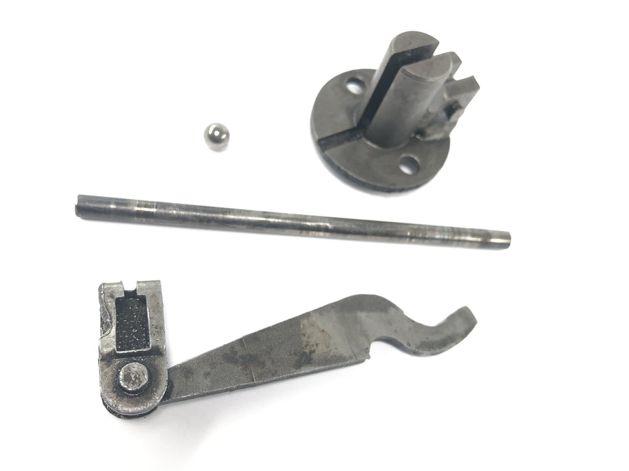 Laverda 1000 [1978] - spojkový mechanismus spojka tlačná tyč spojky slave