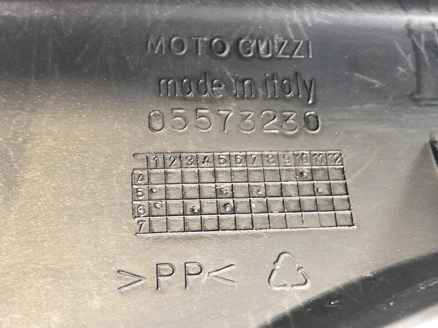 Moto Guzzi Norge 1200 [2006] - Zadní oplášťování pravého pláště