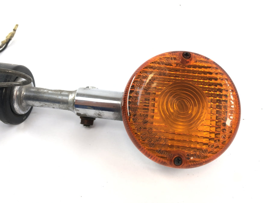 Yamaha XV 750 5G5 [1982] - TORN SIGNÁLNÍ S BRACKET na přední straně