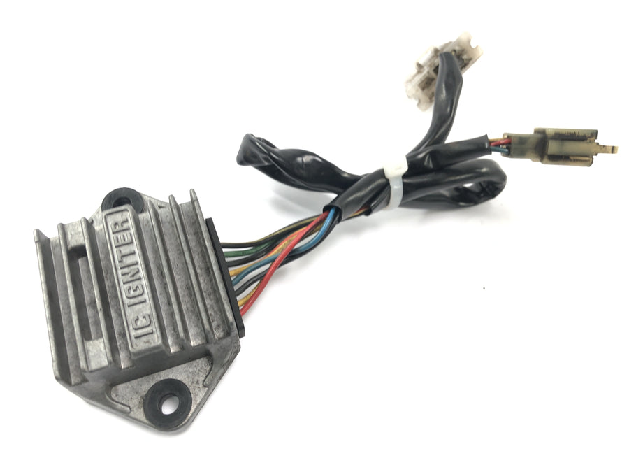 Kawasaki Z 1100 KZZ10A [1984] - Igniční modul zapalovacího modulu zapalovací jednotky IC IC IC igniter