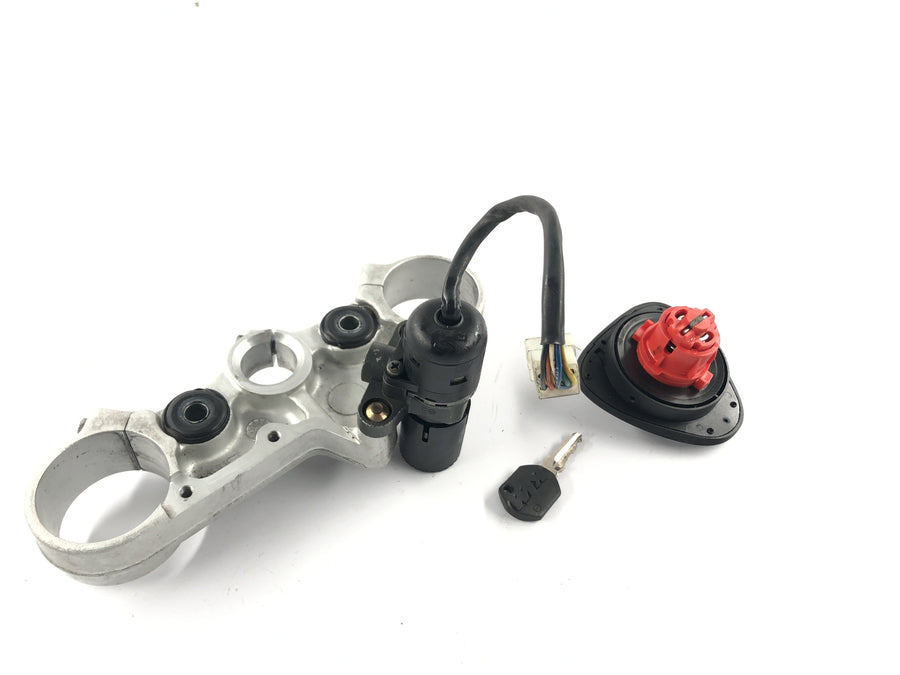 KTM LC4 640 [2003] - zámečný hrad