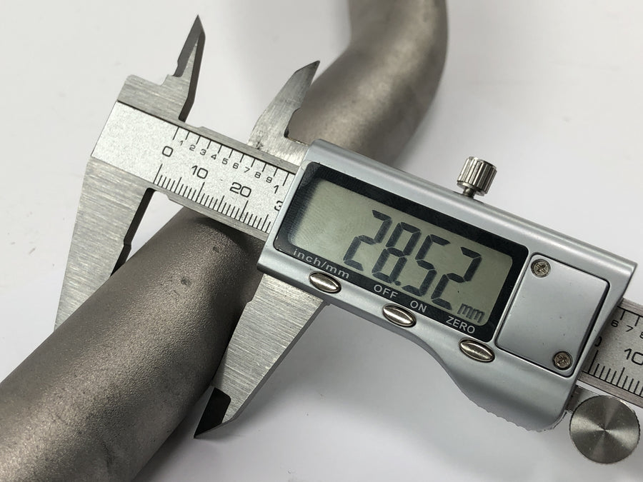 Suzuki RM Z 250 RJ41A [2007] - Řídítka trubka řídítka Křížové upínání řídítek 28 mm