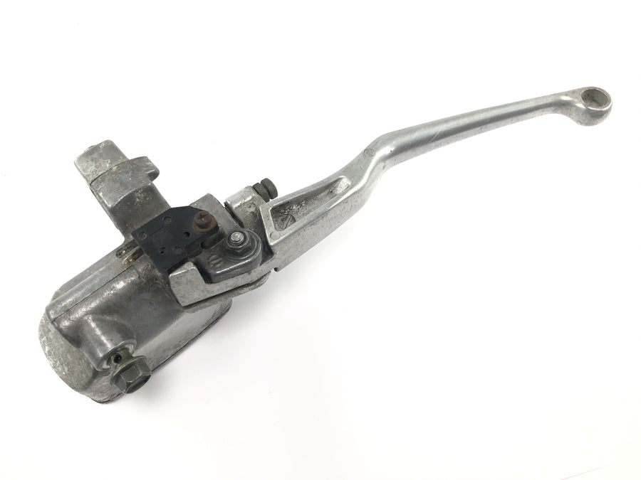 Yamaha XV 1600 Wild Star VP08 [2002] - pumpička přední brzdy ruční brzda pumpička brzdy