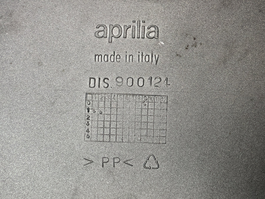 Aprilia RST 1000 FUTURA [2002] - kryt obložení na přední straně níže