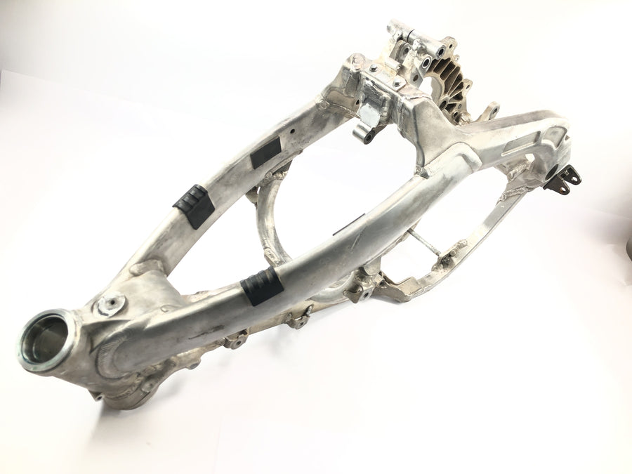 Suzuki RM Z 250 RJ41A [2007] - Rám hlavního rámu bez papírů