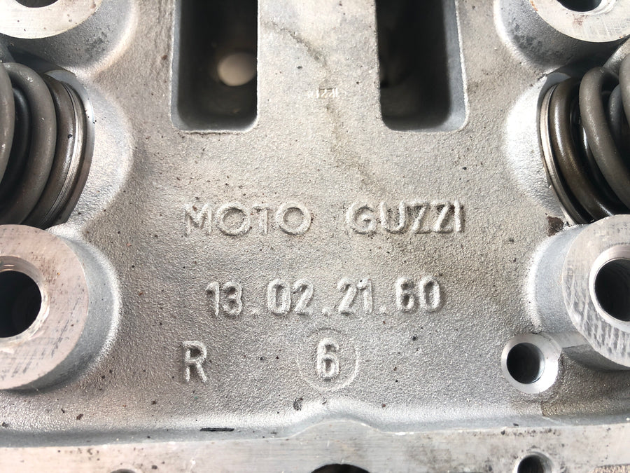Moto Guzzi 850 -T3 [1980] - válec válce hlavy ležící správně
