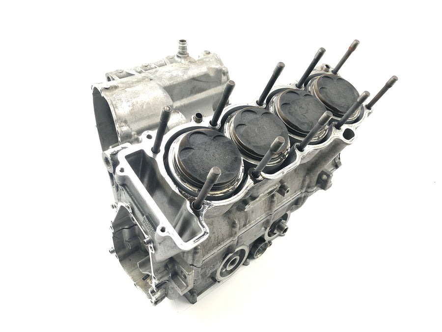 Yamaha YZF R1 RN04 [2001] - Blok motoru skříň motoru kliková skříň s písty