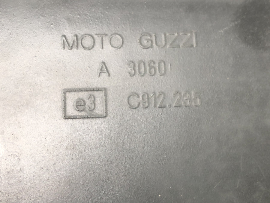 Moto Guzzi California 1100 EV KD [1998] - sací skříň skříně vzduchového filtru airbox