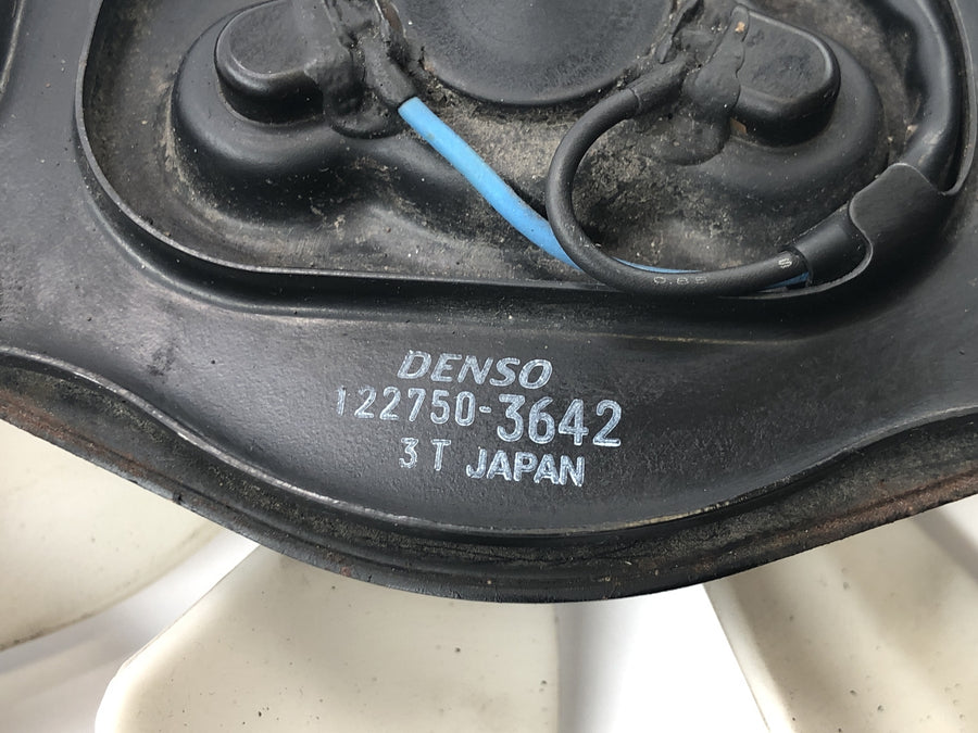 Triumph Tiger 955i 709EN [2003] - Elektrický ventilátor ventilátoru chladiče ventilátoru