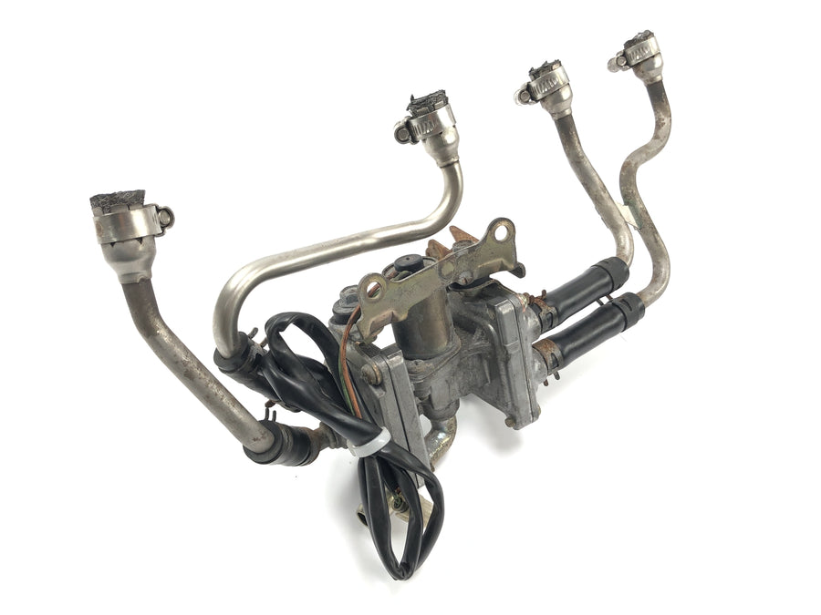 Yamaha YZF R1 RN09 [2003] - Systém řízení přívodního ventilu sekundárního vzduchu
