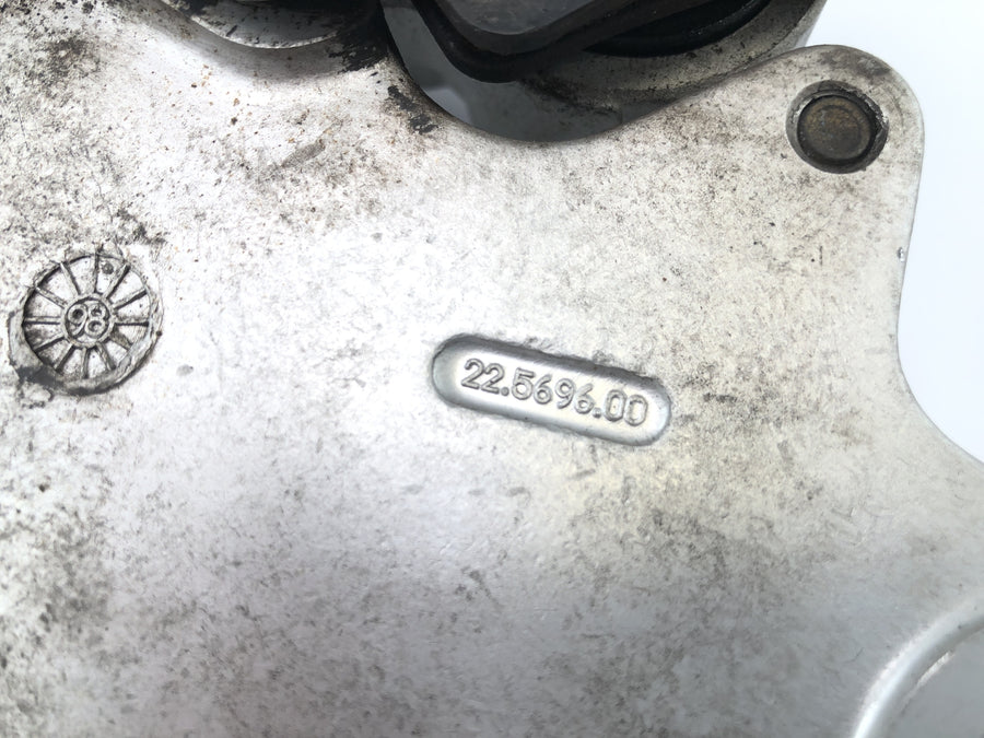 Husqvarna TE 610 E Dual H7 [1999] - Zadní brzdový třmen s kotevní deskou