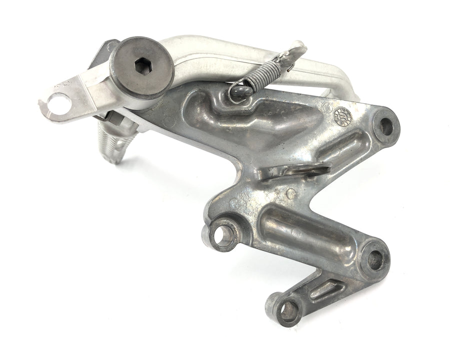 Triumph Street Triple R 675 D67LD [2010] - ovladač Footrest System Footrest vpravo s Brempedal