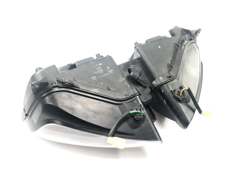 Yamaha YZF R1 RN04 [2001] - Přední světlomet přední světlomet