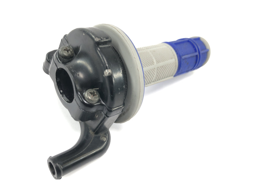 Yamaha DT 125 R DE03 [2000] - Plynová rukojeť Plynová otočná rukojeť pravá