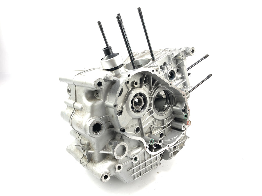 Ducati ST2 944 [1999] - Motor Housing prázdné kryt