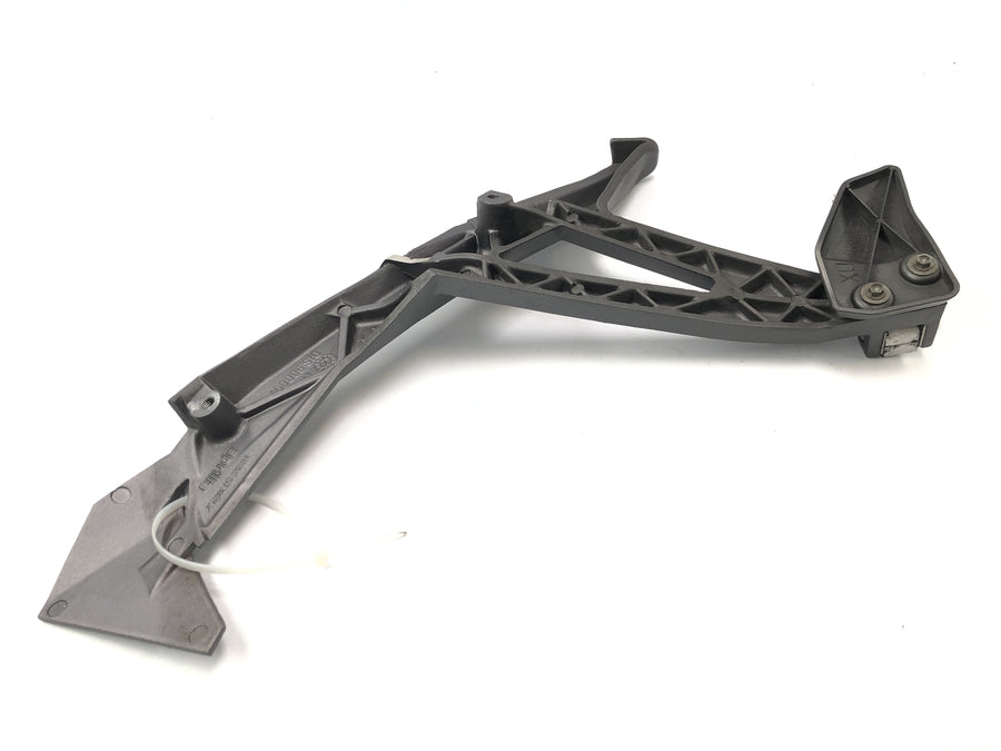 Aprilia RST 1000 FUTURA [2002] - Pedidia's Footrest vpravo s držitelem Halter Footrest napravo