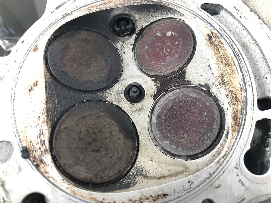 BMW R 1200 R R1ST [2008] - Pravé ovládání ventilů hlavy válců