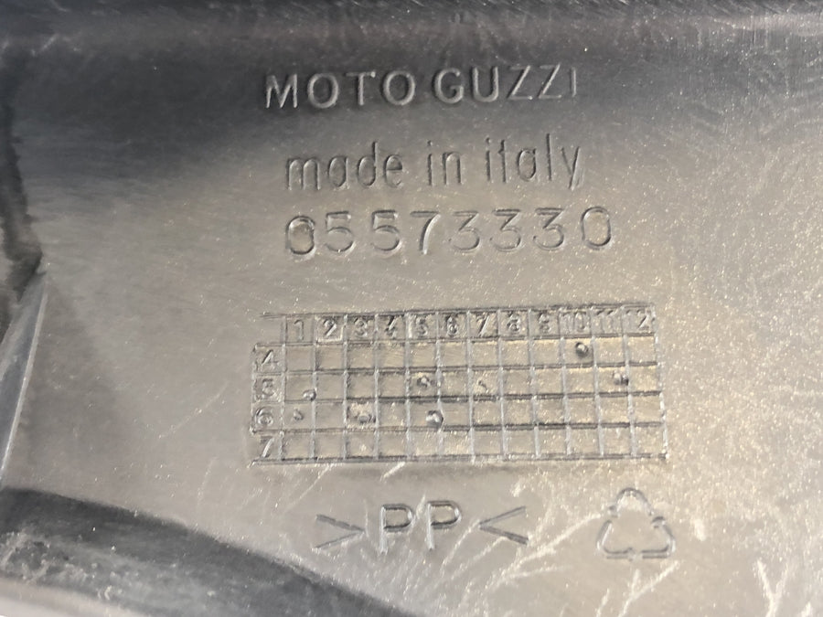 Moto Guzzi Norge 1200 [2006] - Zadní opláštění levého pláště