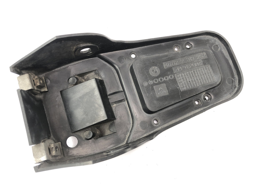 BMW R 1150 GS R21 [2002] - Kryt ochranného krytu pro montáž zadního světla