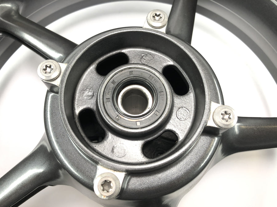 Triumph Street Triple R 675 D67LD [2010] - Hinterrad Rim Wheel RAD pneumatiky 5.5x17 "