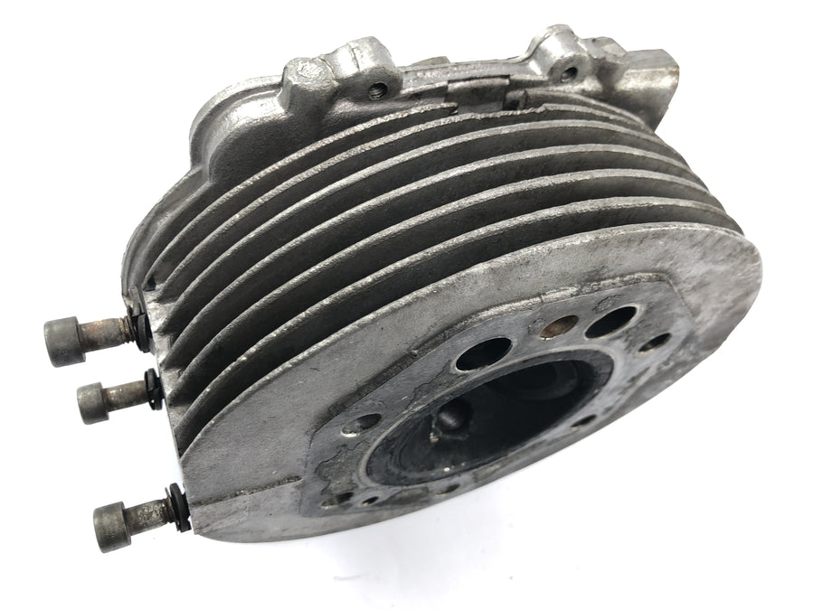 Moto Guzzi V7 Special [1971] - Hlava válců levá hlava ventilu hlava motoru hlava válců motoru