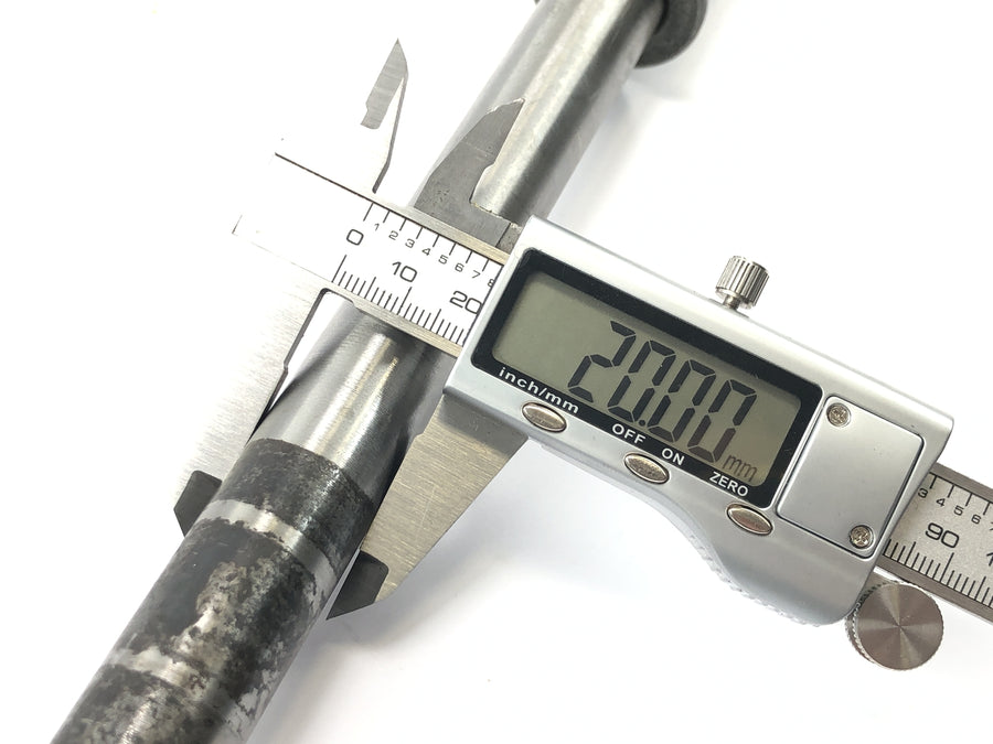 Kawasaki VN 1600 Classic VNT60A [2007] - osa zadního kola osa kola osa kola hřídel kola