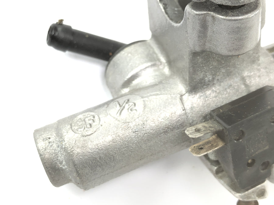 Suzuki RG 250 Gamma GJ21D [1987] - Přední brzdová pumpa s brzdovou páčkou