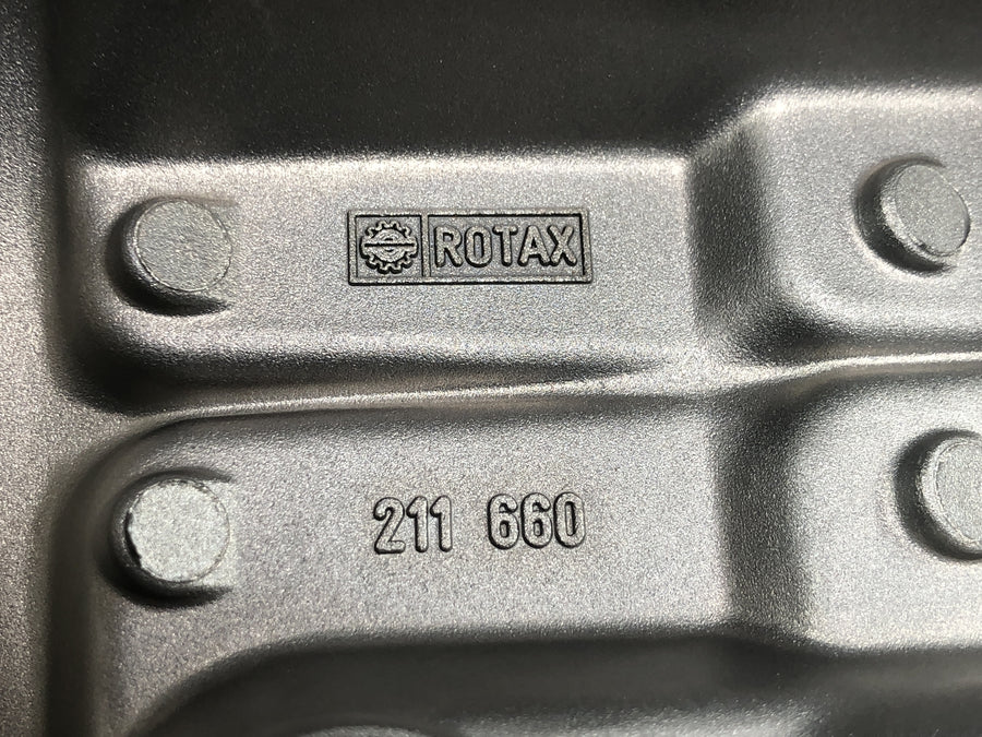 Aprilia Mille RSV 1000 ME [1999] - Víko ventilů Víko hlavy válců Víko motoru Rotax