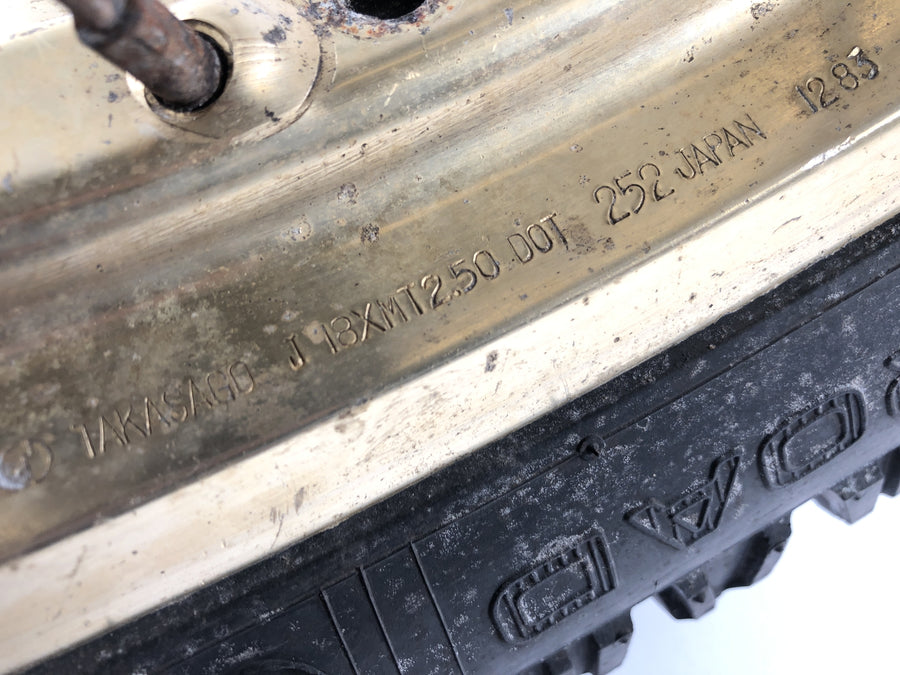 YAMAHA XT 600 ZENERE 34L [1985] - Ráz okraje zadního kola na zadní straně 2,50 x 18 “