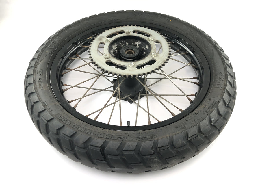 SWM RS 125 R B2 [2020] - pneumatika na ráfek zadního kola 2,15 x 18"