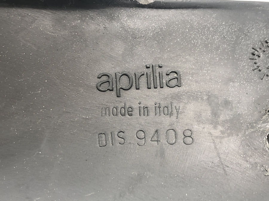 Aprilia RS 125 Extrema [1994] - Pravá boční kapotáž rámu