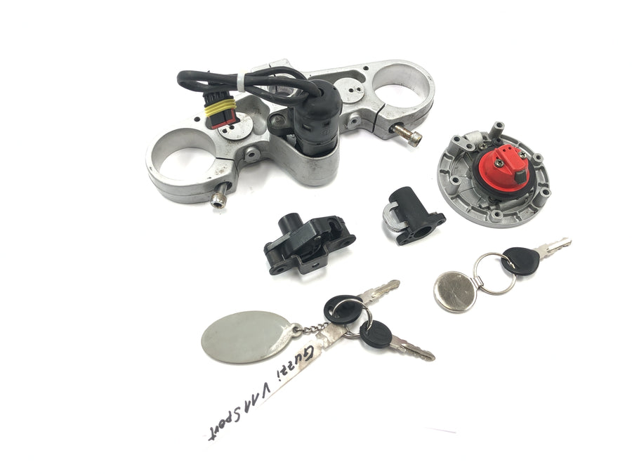 Moto Guzzi V11 Sport [1999] - Sada zámků mostu vidlice zámku zapalování na horním uzávěru nádrže