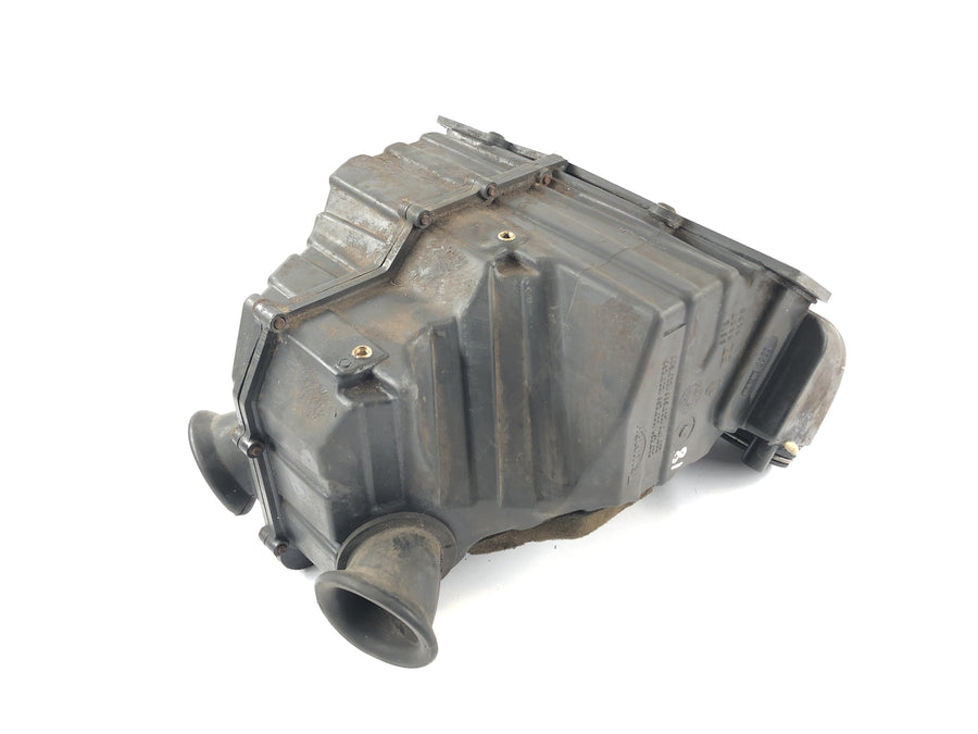 Triumph Speed ​​Triple 955i [1999] - Airbox Air Filter Box