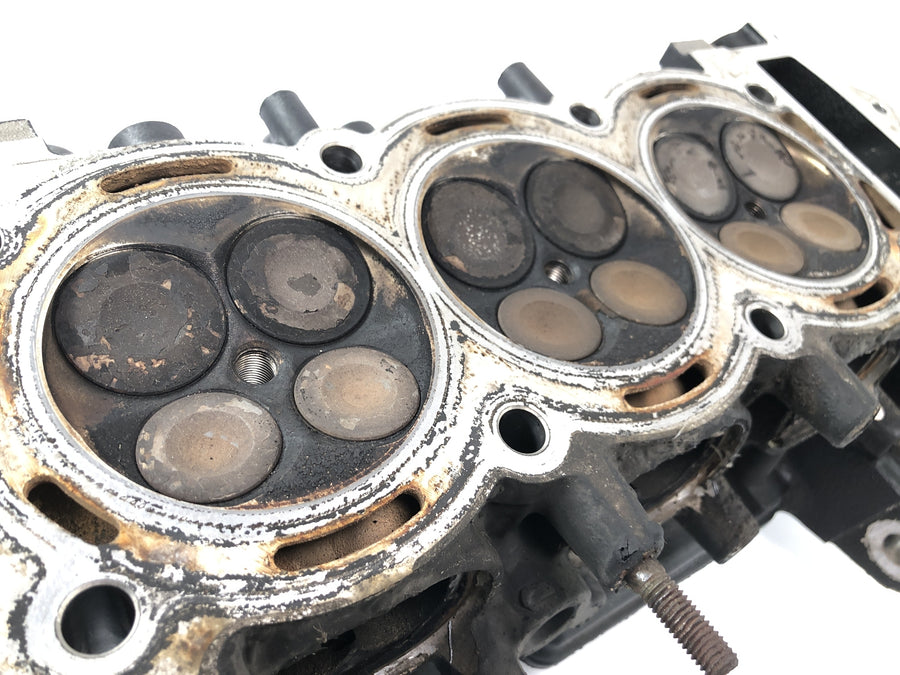 Triumph Speed Triple 1050 515NJ [2007] - těleso ventilů hlavy válců blok motoru