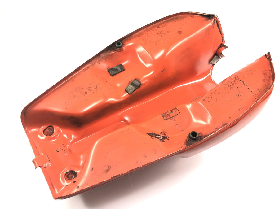 Laverda 1000 [1978] - Nádrž Benzínová nádrž Palivová nádrž Nádrž nádrž Kovová nádrž s uzávěrem nádrže