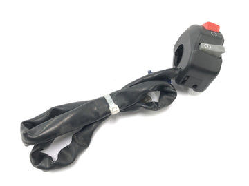 Yamaha YZF R1 RN09 [2003] - Spínač řídítek na pravém startu Stop Kill -Switch