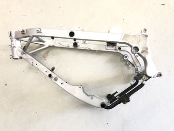 BMW F 650 GS R13 [2002] - rám s papíry - 0