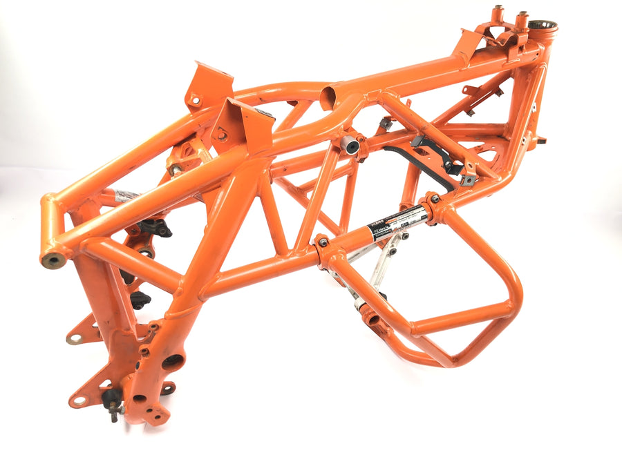 KTM Duke 690 A3 [2012] - Rámový podvozek hlavního rámu s papíry